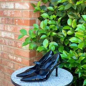 Via Spiga | V-Neda Black Patent Heel